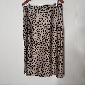Unbranded Satin Leopard Print Midi Skirt Beige and Black Pull-on Size Large